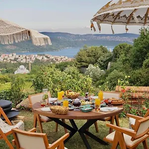 Oda ve Kahvaltı Domes Village, İstanbul